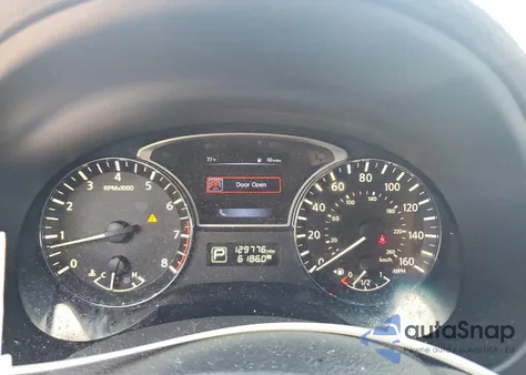 2015 Nissan Altima 2.5 z USA, uszkodzony, nr VIN 1N4AL3AP4FC244630